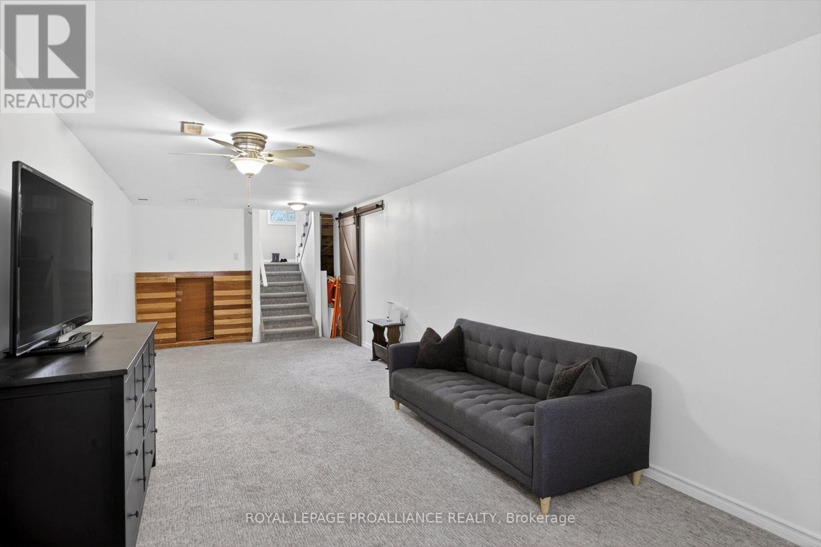 644 TRAILVIEW DRIVE - 30