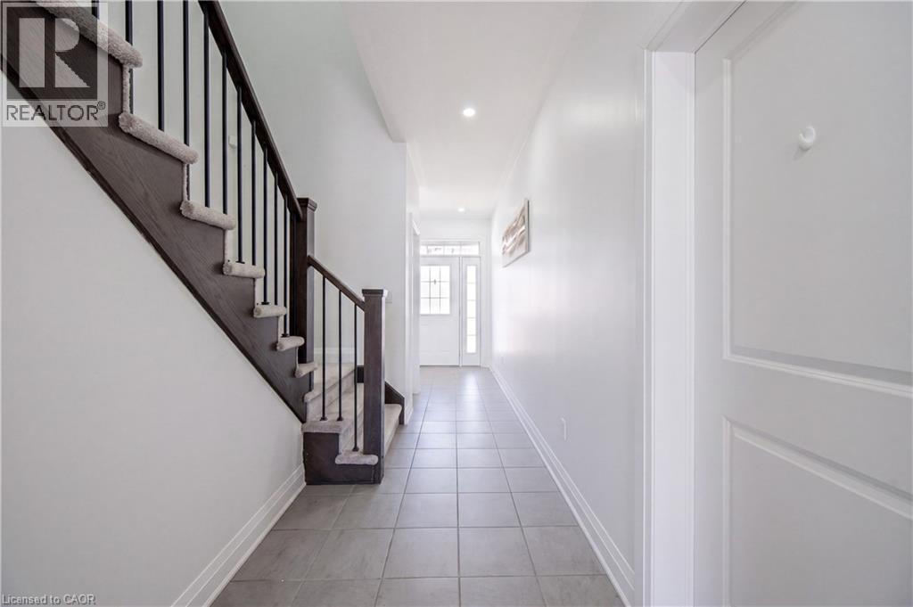 10 SPORTSMAN HILL Street, Kitchener, Ontario, N2P0J2 — Photo 12
