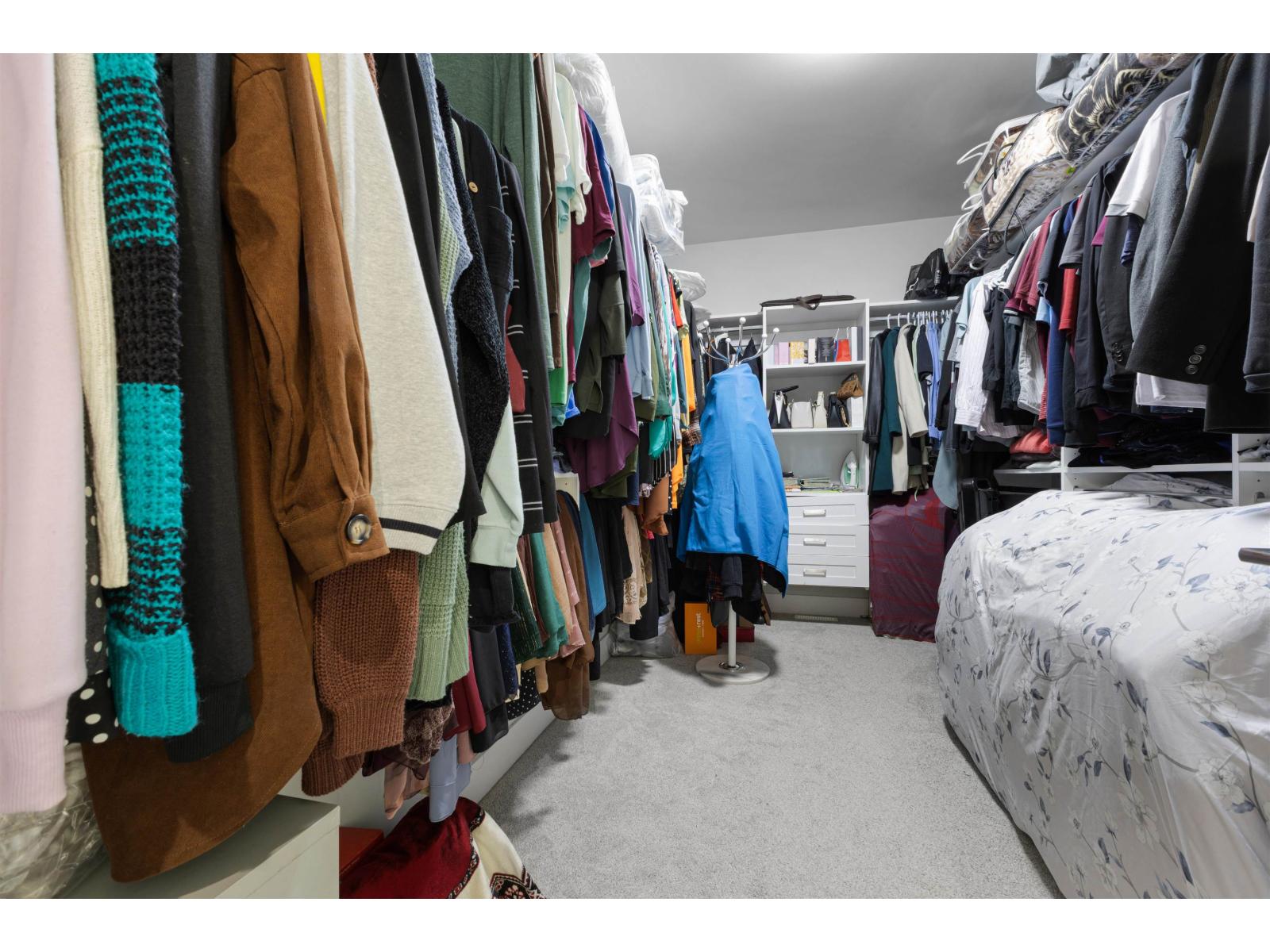 13291 MELVILLE PLACE, Surrey