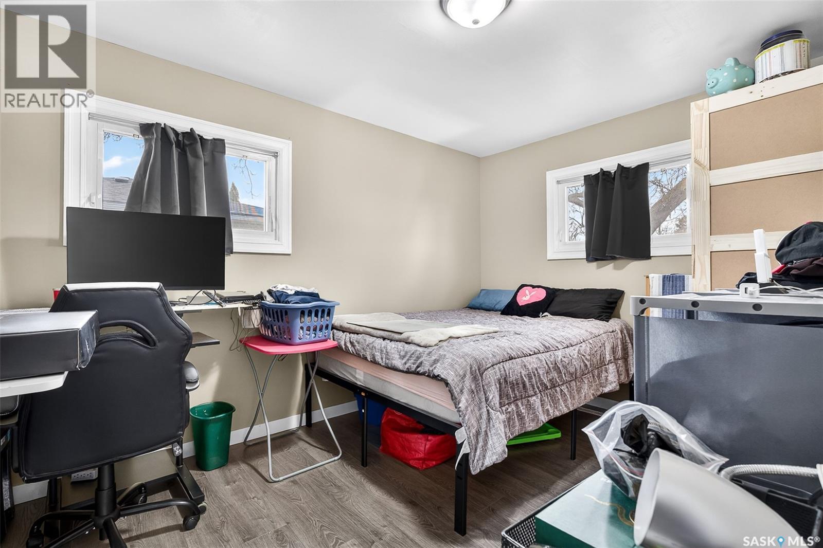 1154 Caribou STREET W - 6