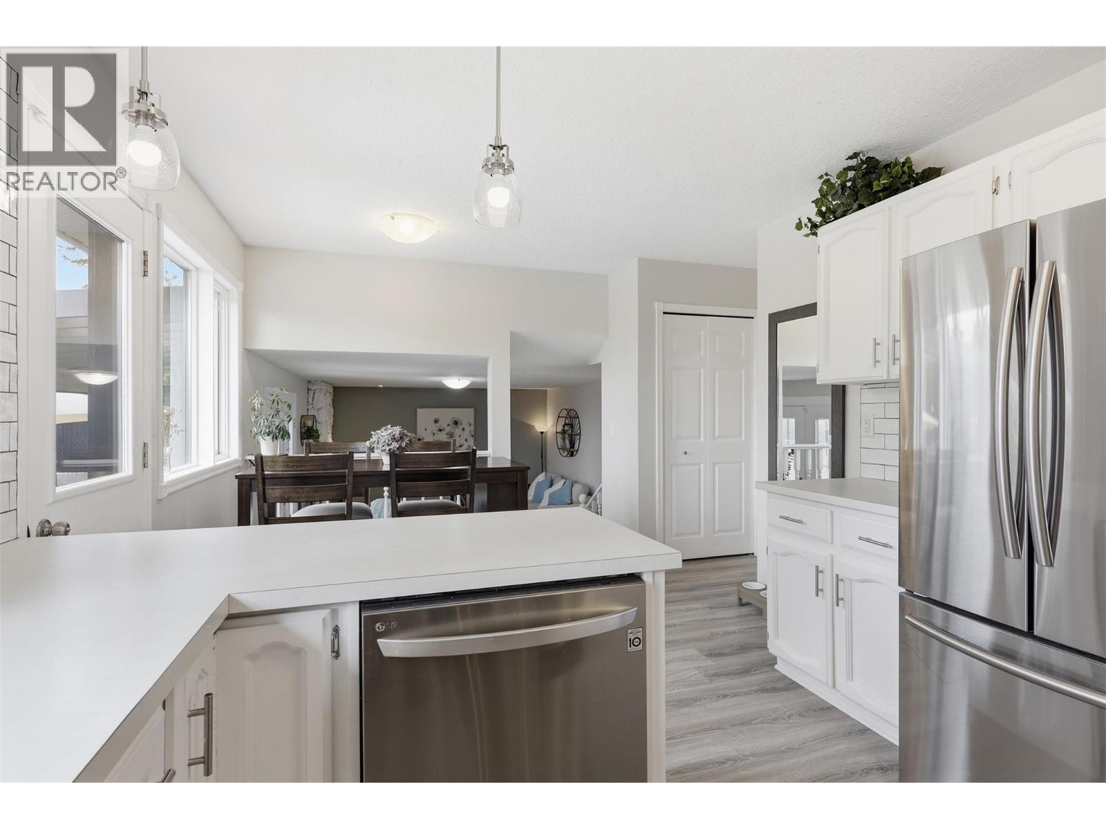 2109 Van Horne Drive - 23