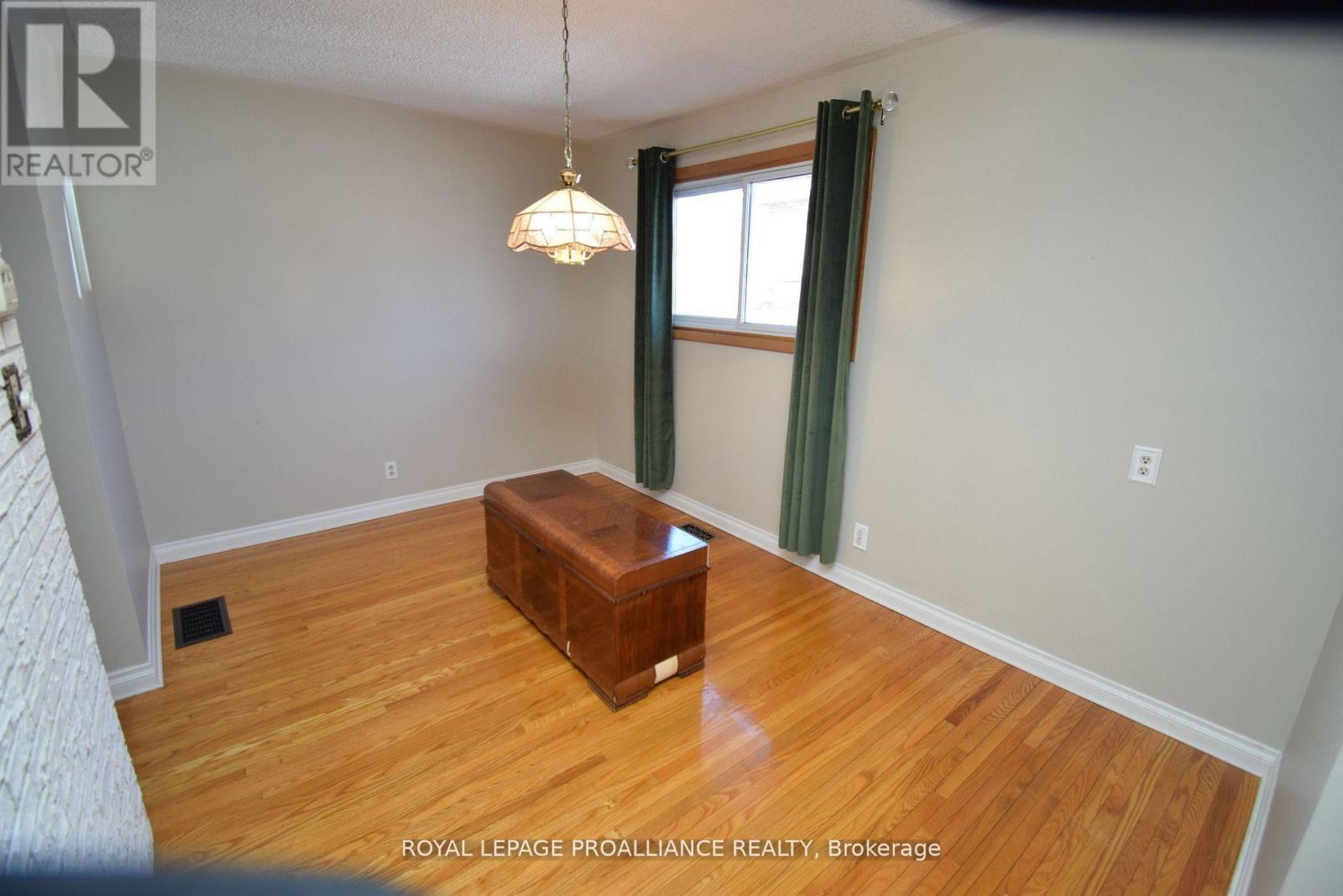8 WALDEN CIRCLE - 5