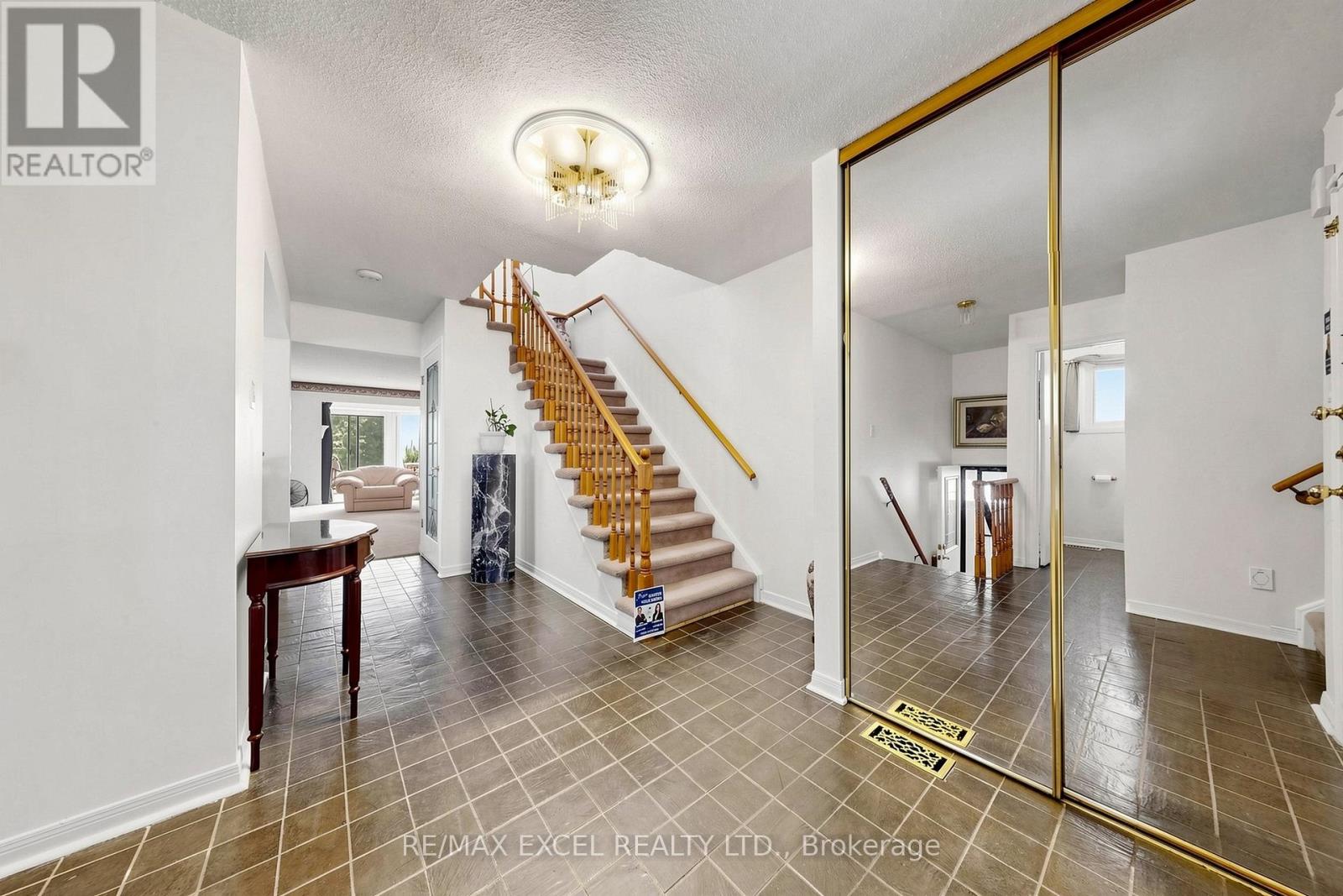 75 BETHANY LEIGH DRIVE - 21