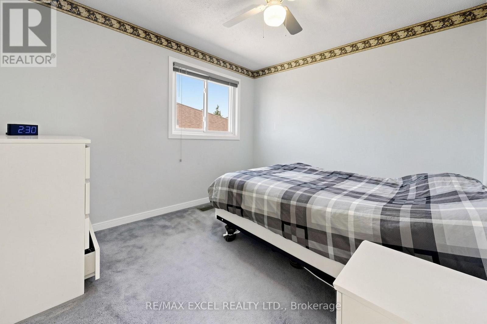 75 BETHANY LEIGH DRIVE - 32