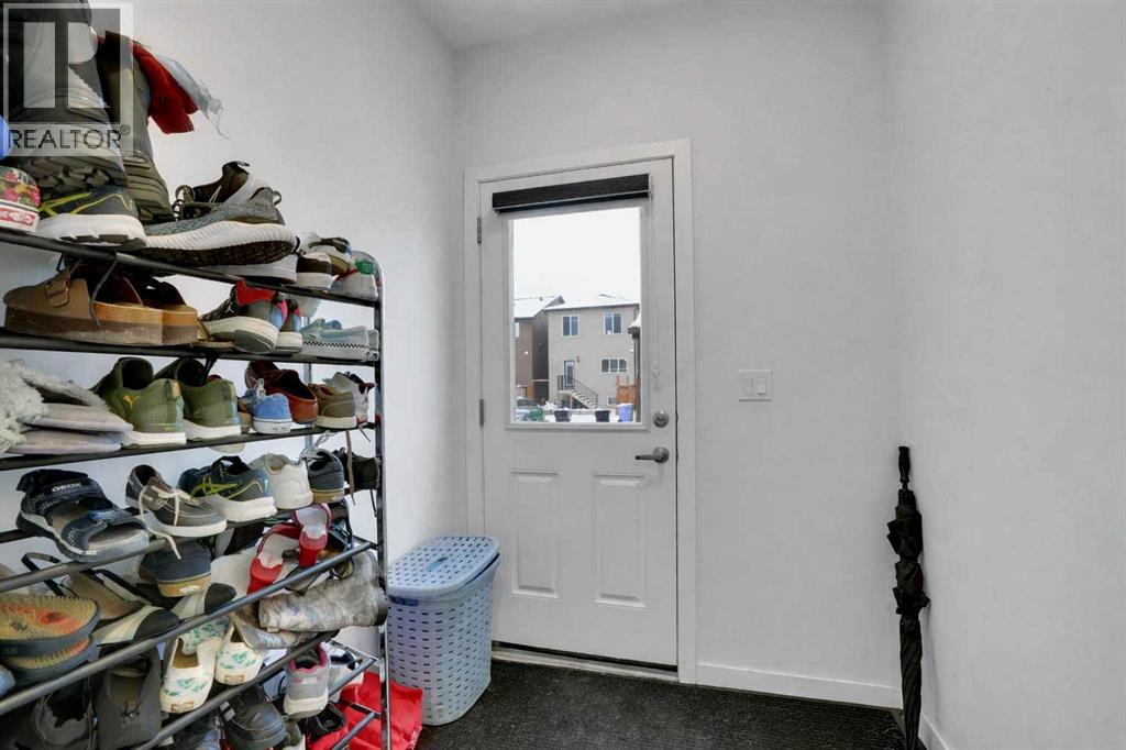 181 Walcrest Boulevard SE - 18