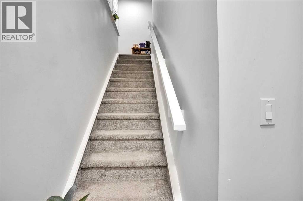 181 Walcrest Boulevard SE - 33