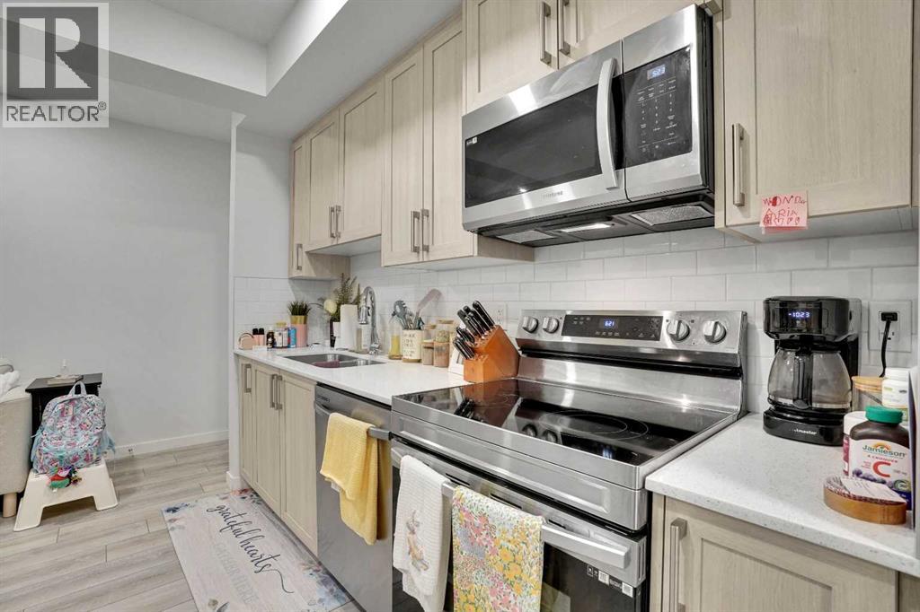 181 Walcrest Boulevard SE - 36