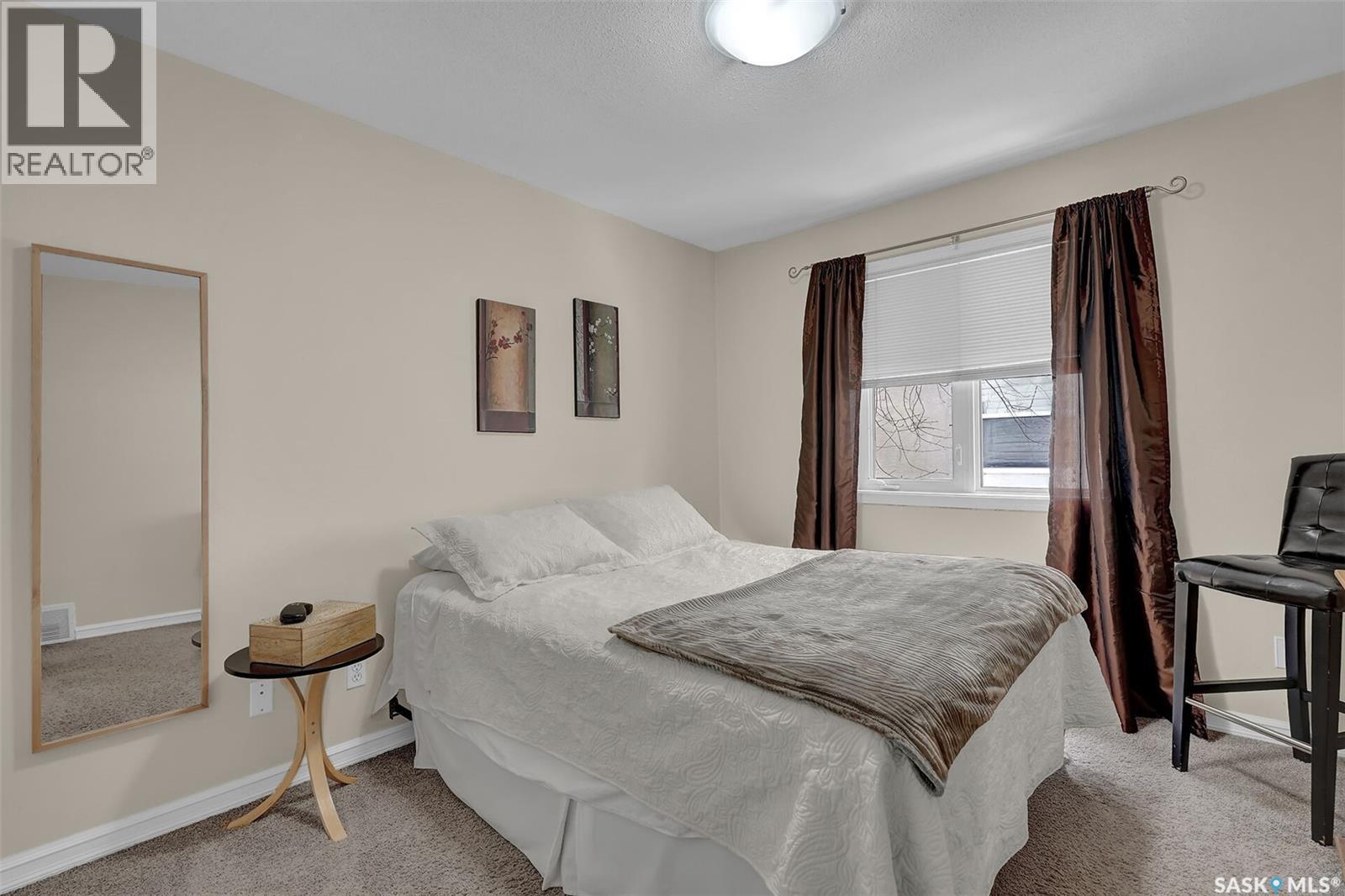 #208 2203 Angus STREET - 12