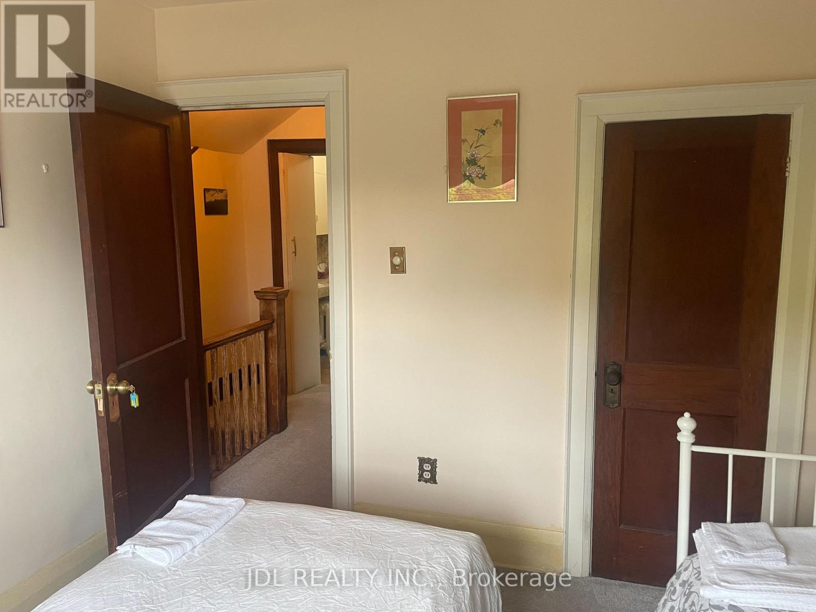 61 GUESTVILLE AVENUE - 8