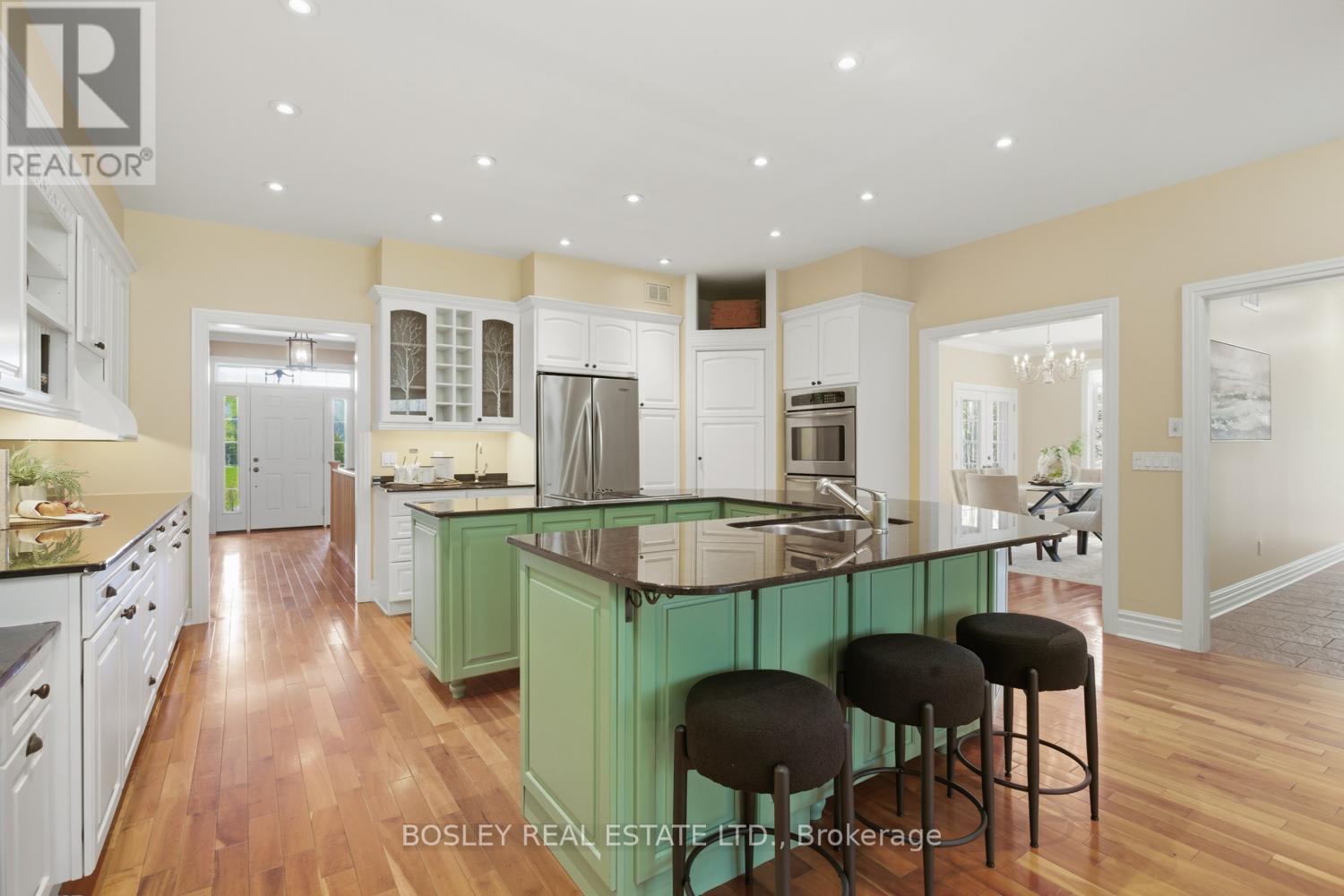 10326 COMMUNITY CENTRE ROAD - 12
