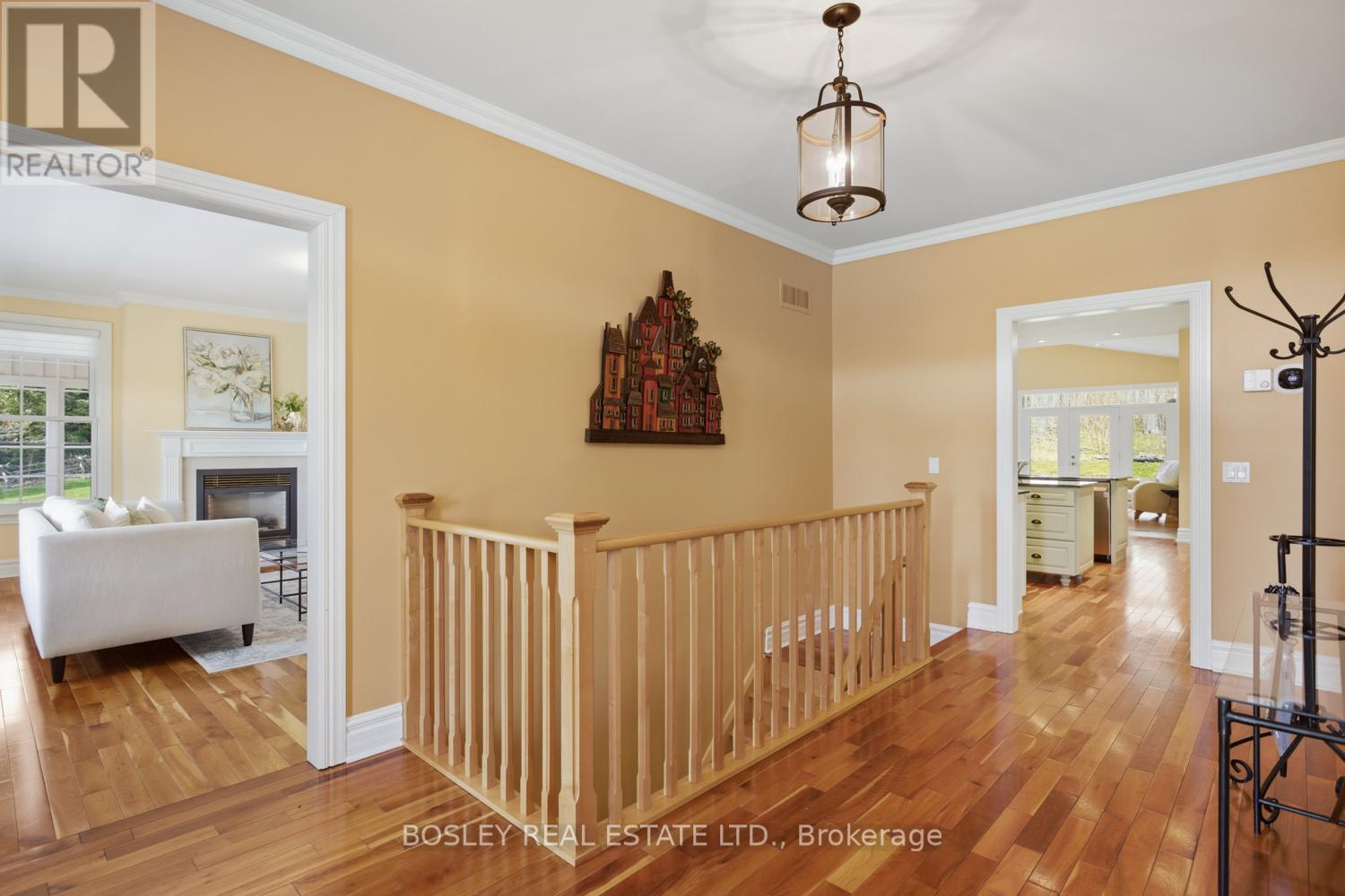 10326 COMMUNITY CENTRE ROAD - 11