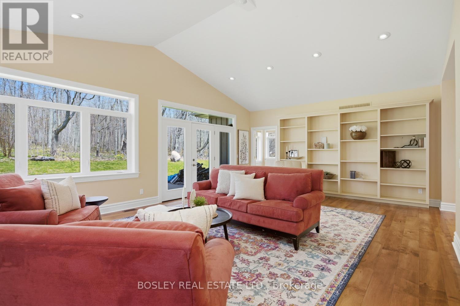 10326 COMMUNITY CENTRE ROAD - 29