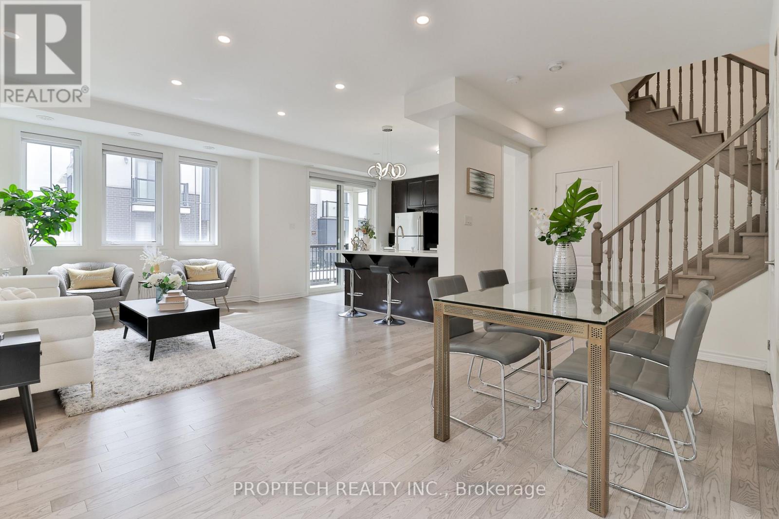 19 FREDERICK WILSON AVENUE - 5