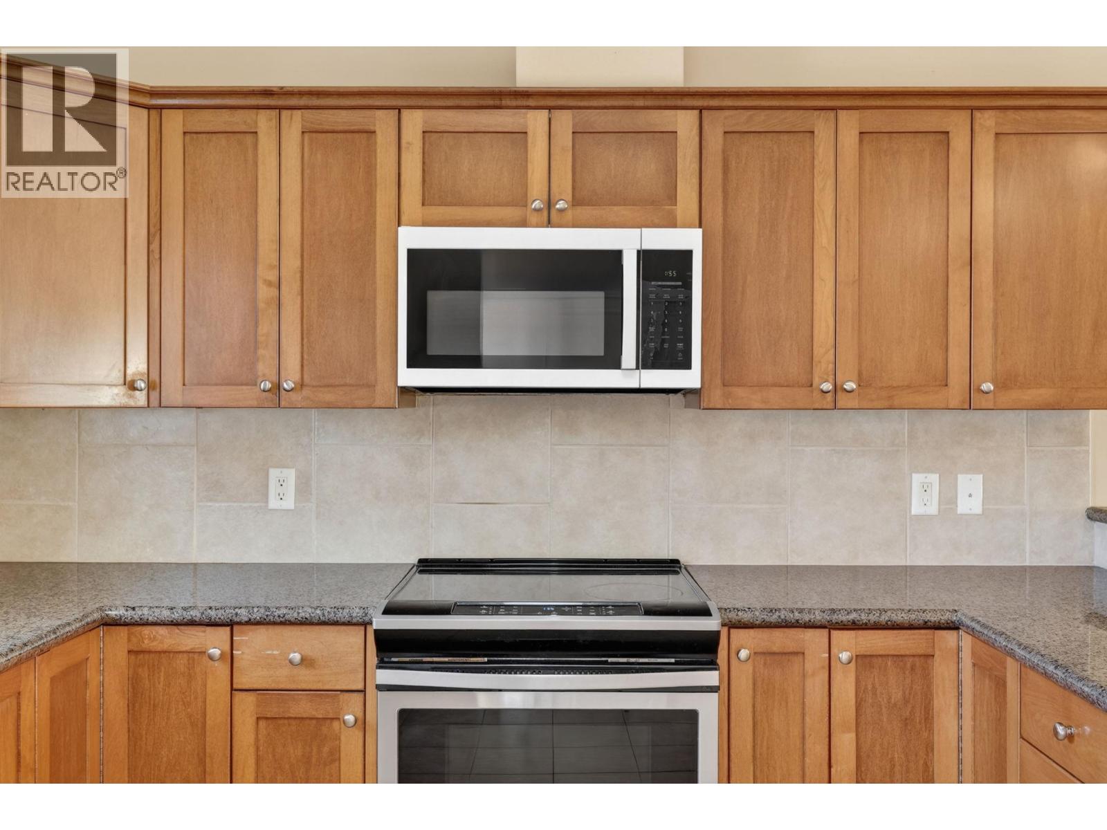 3996 Beach Avenue Unit# 337, Peachland