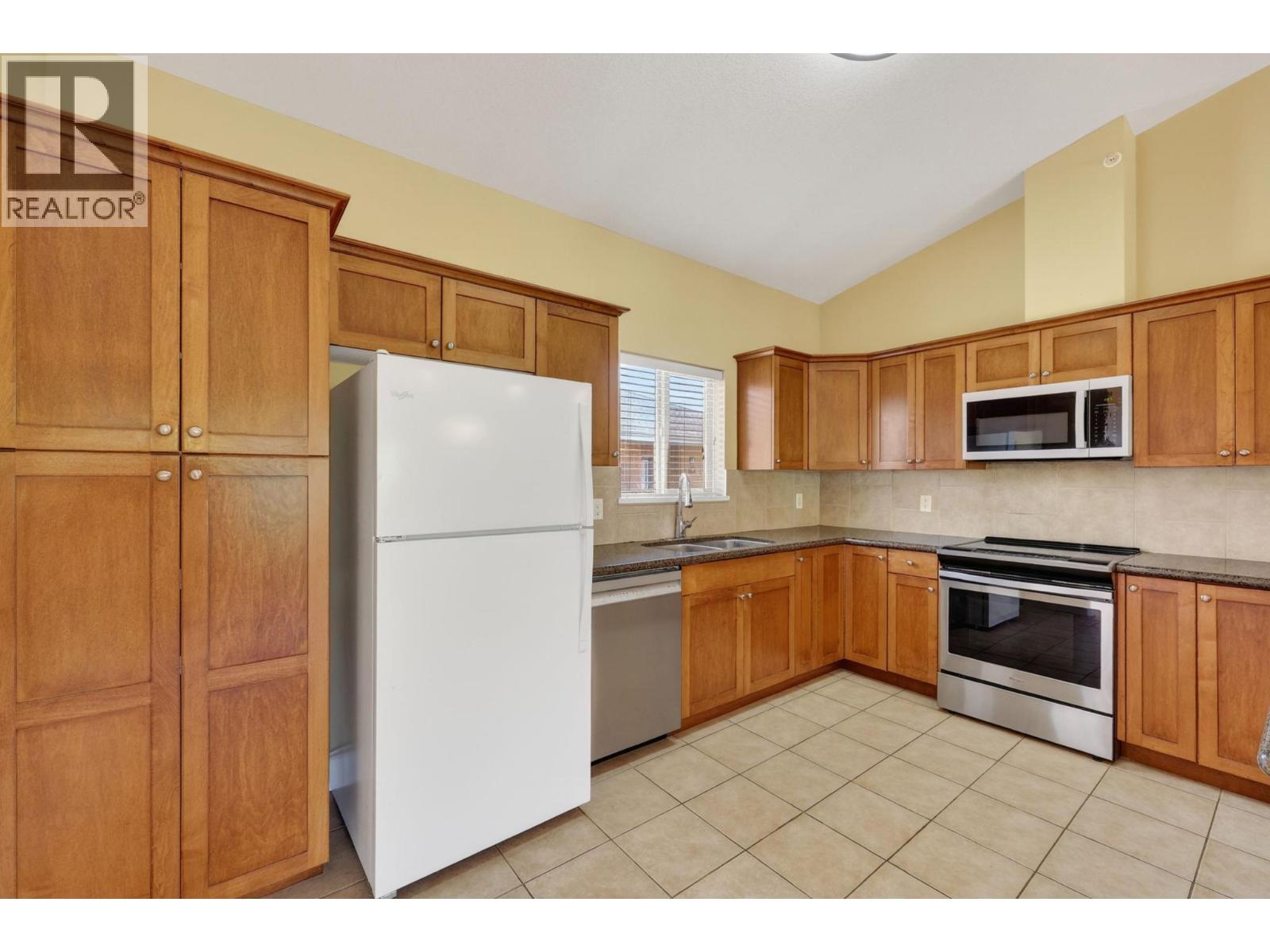3996 Beach Avenue Unit# 337, Peachland