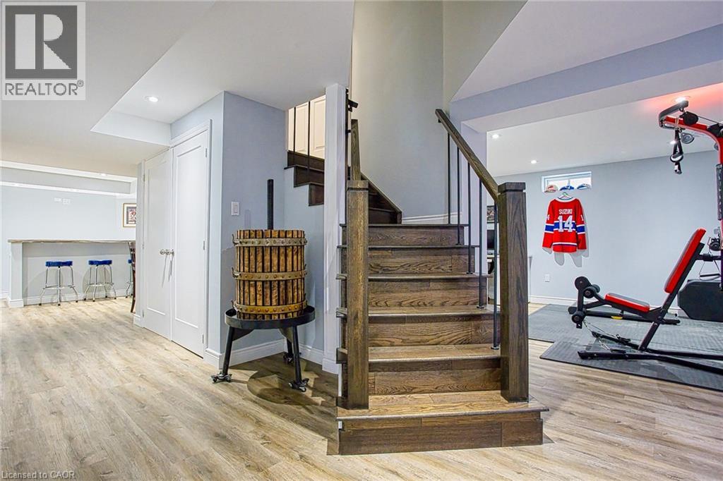 5 SHETLAND Drive, Waterdown, Ontario, L8B0N9 — Photo 33