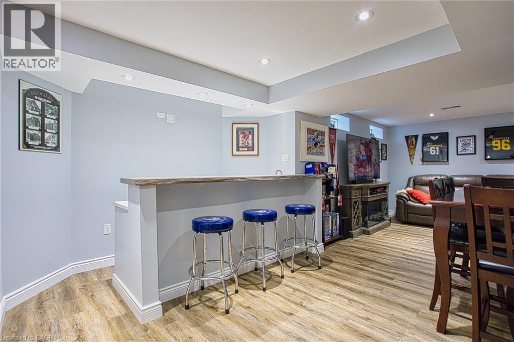 5 SHETLAND Drive, Waterdown, Ontario, L8B0N9 — Photo 36