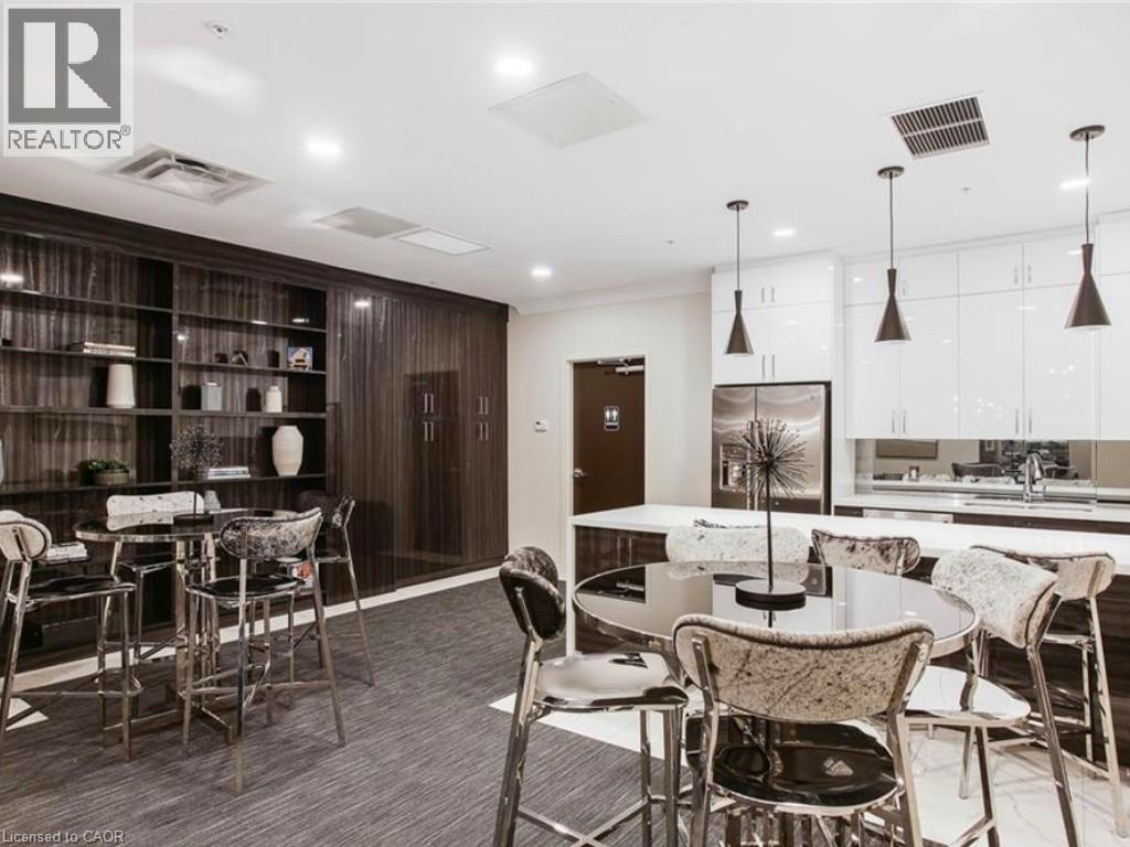 #903 112 KING Street E - 19