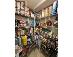 452 1st Street Sw, Falher, AB T0H1M0 Photo 11