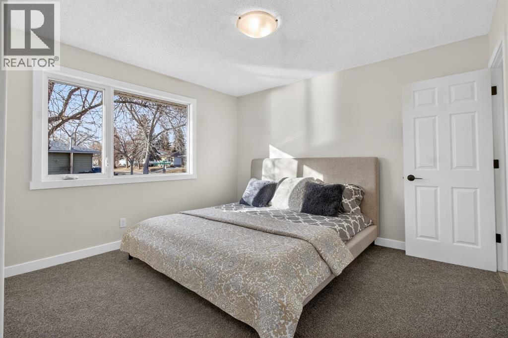 203 Lynnover Place SE - 24