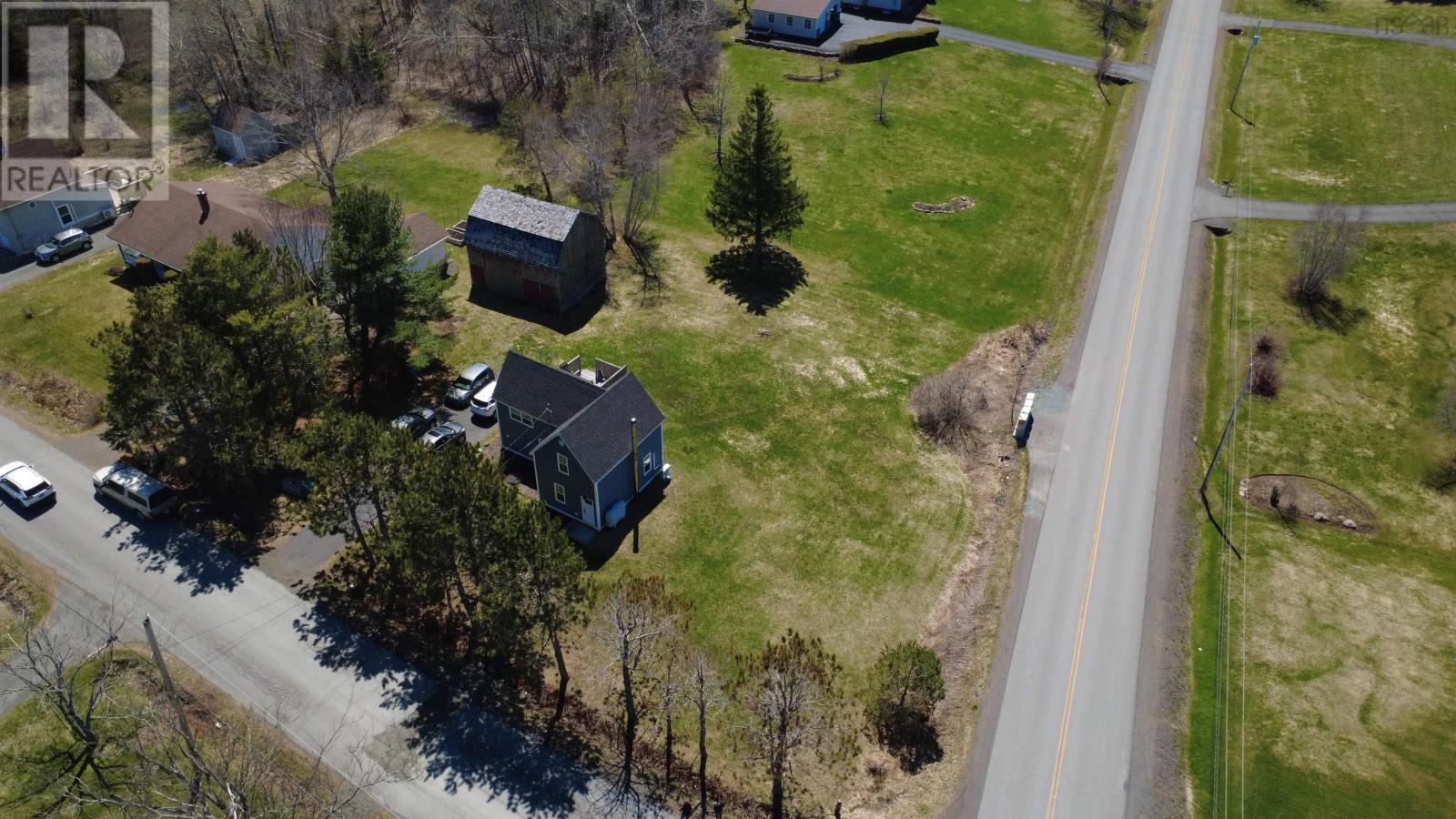 Property 4 of 26 of 124 Pump Road Road