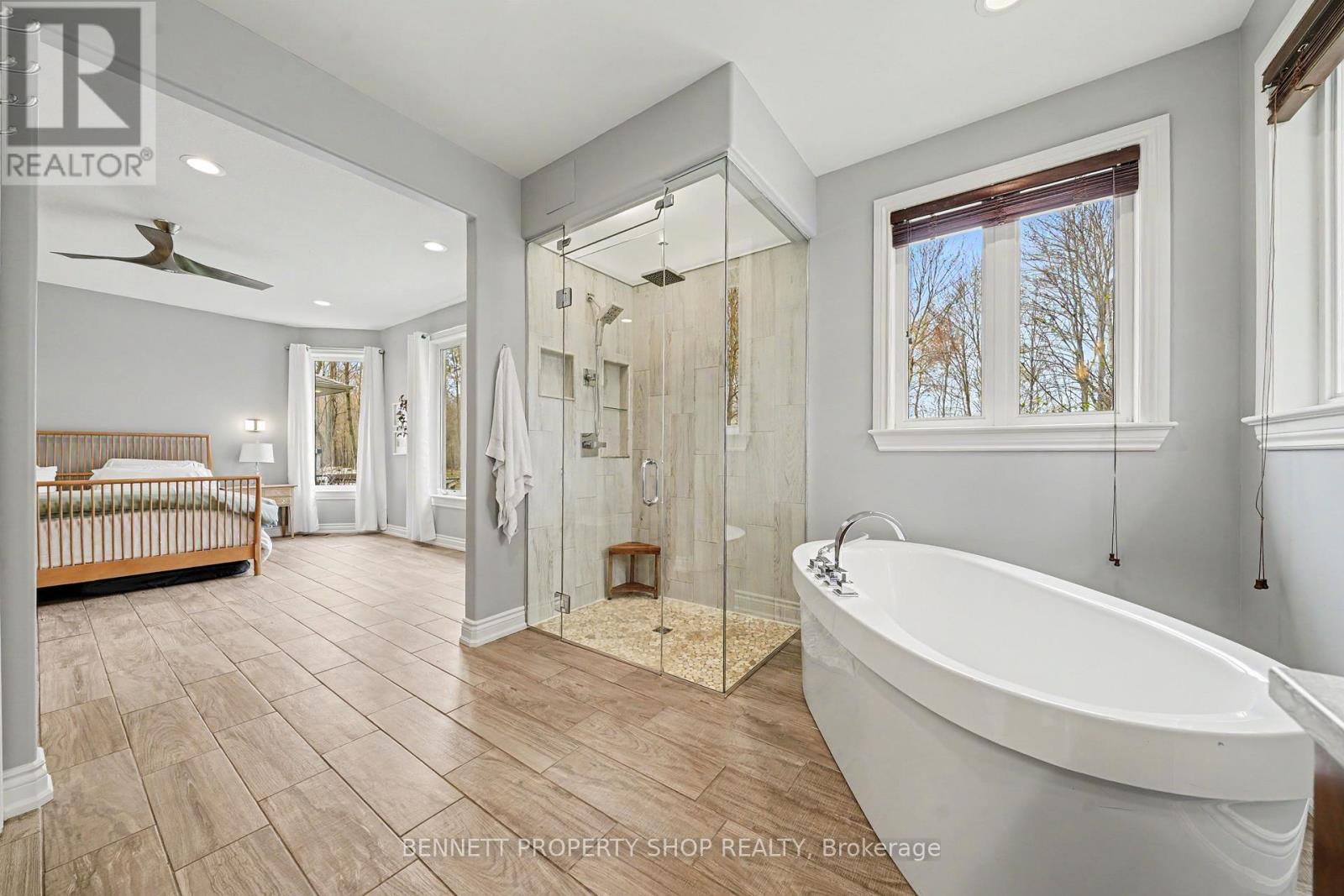 33 D'ARCYS WAY - 19