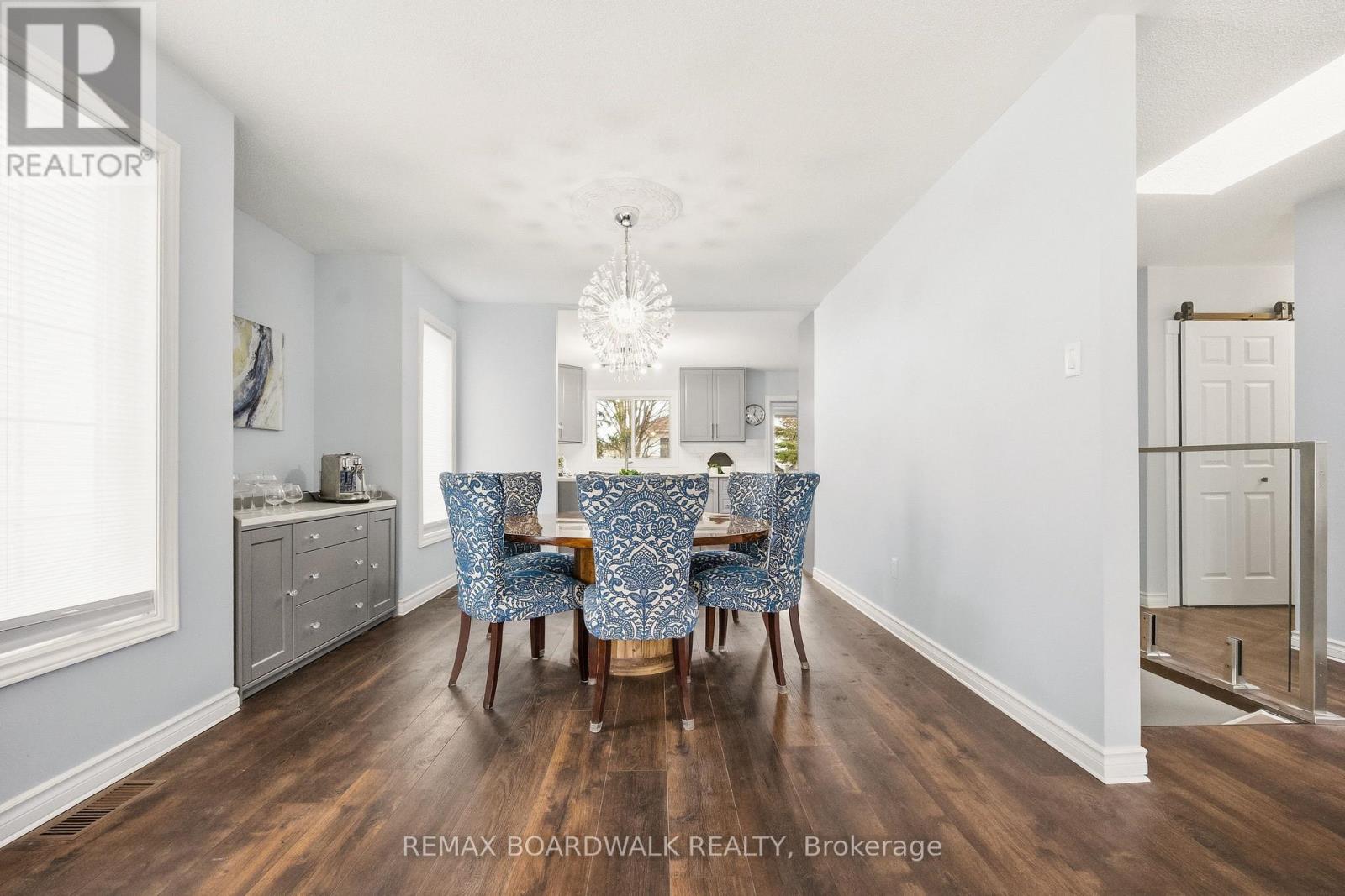 33 TREELAWN BOULEVARD - 10