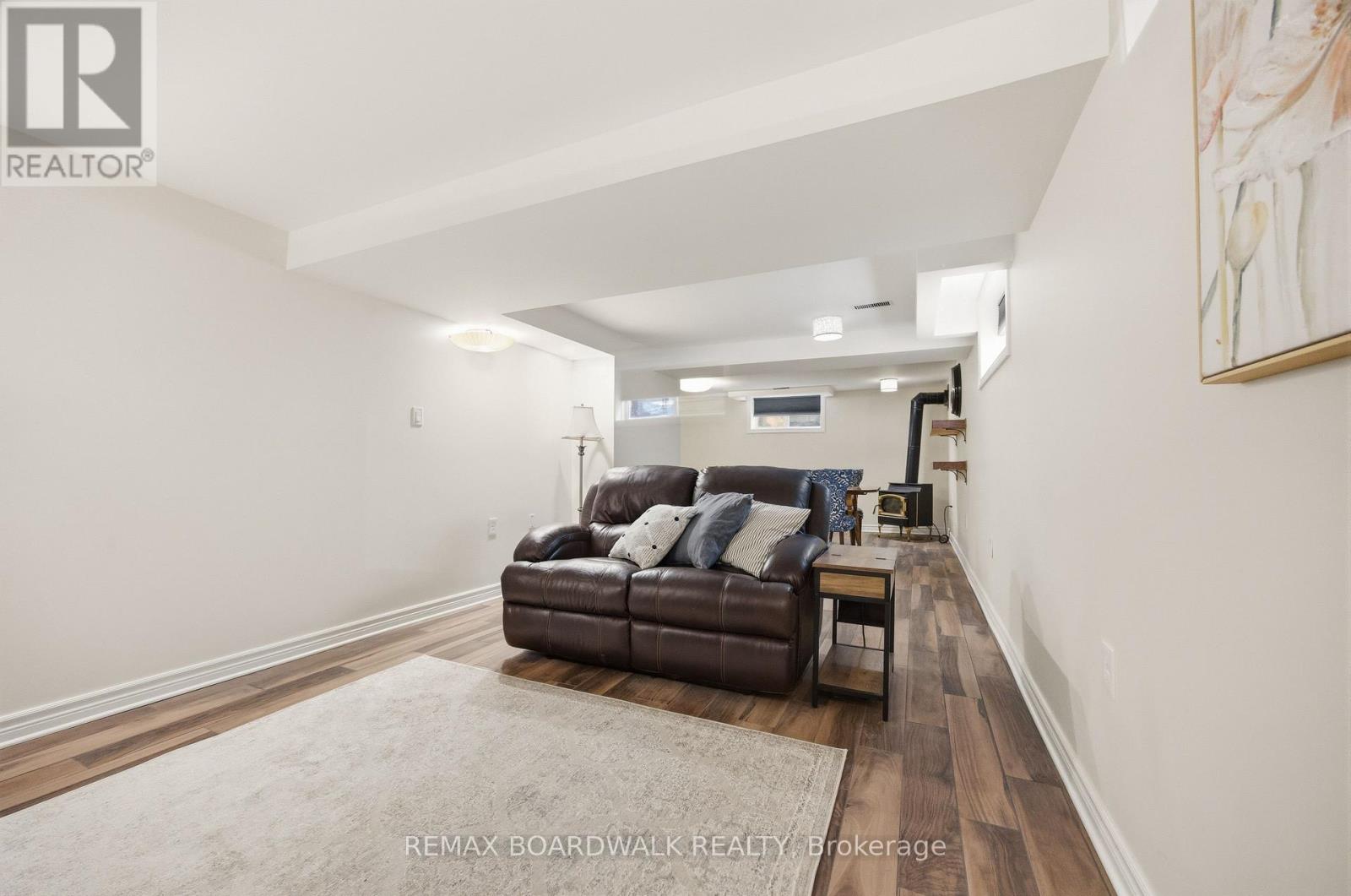 33 TREELAWN BOULEVARD - 26