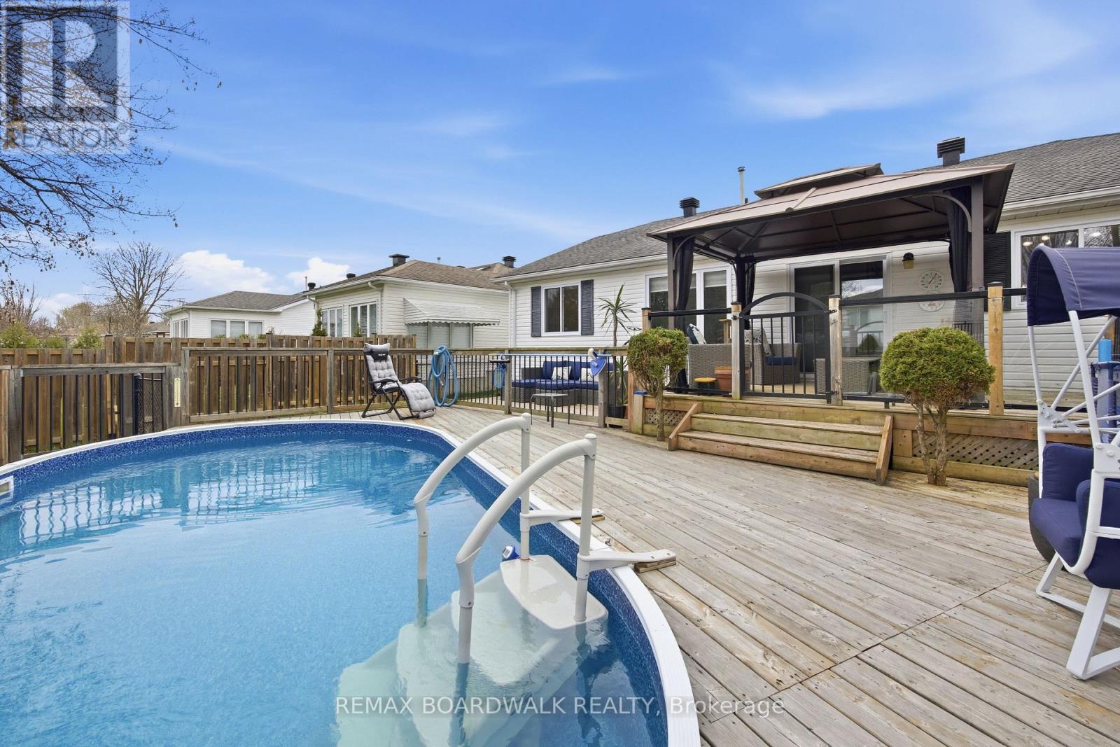 33 TREELAWN BOULEVARD - 36