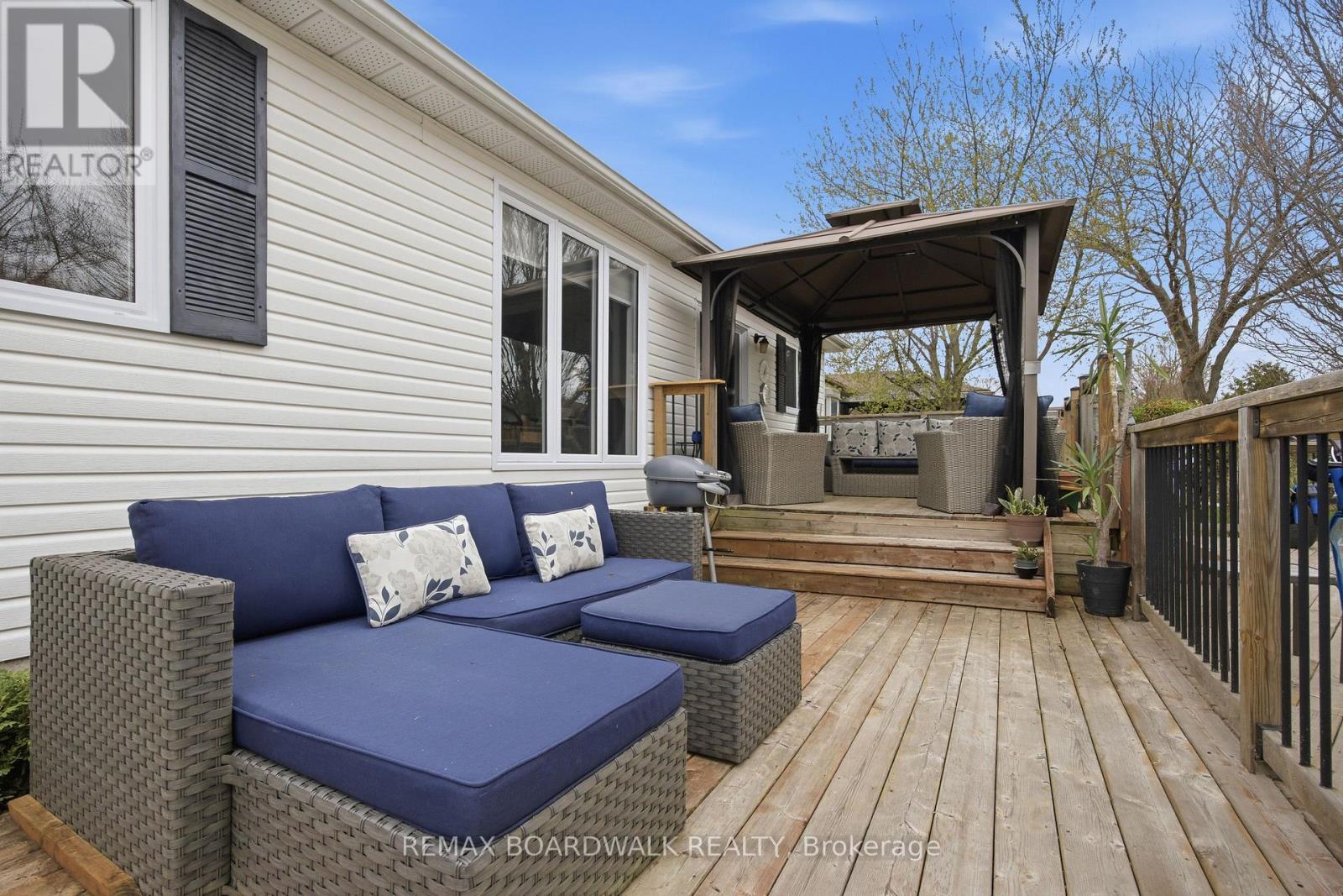 33 TREELAWN BOULEVARD - 38