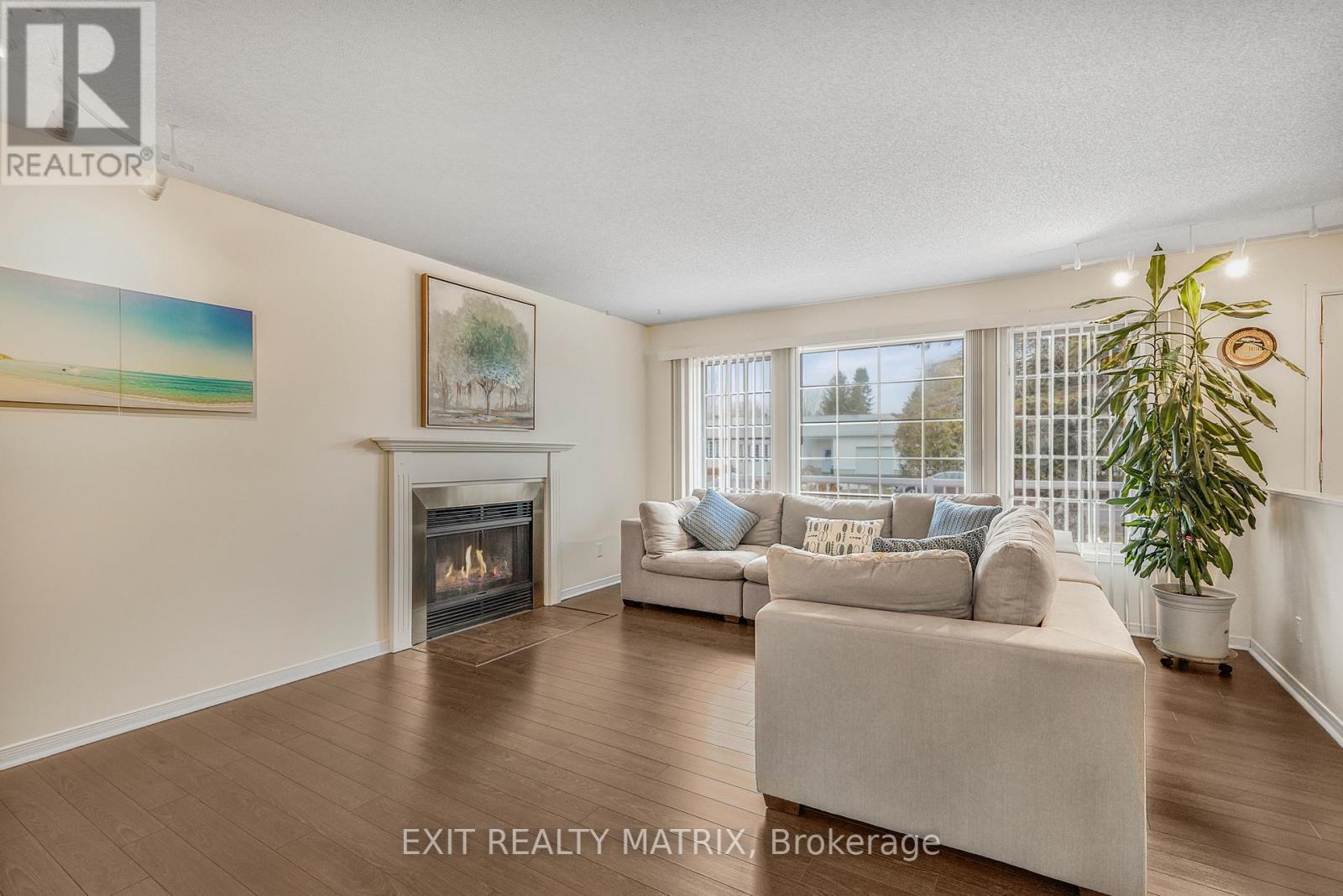 6454 WATERBURY LANE - 5