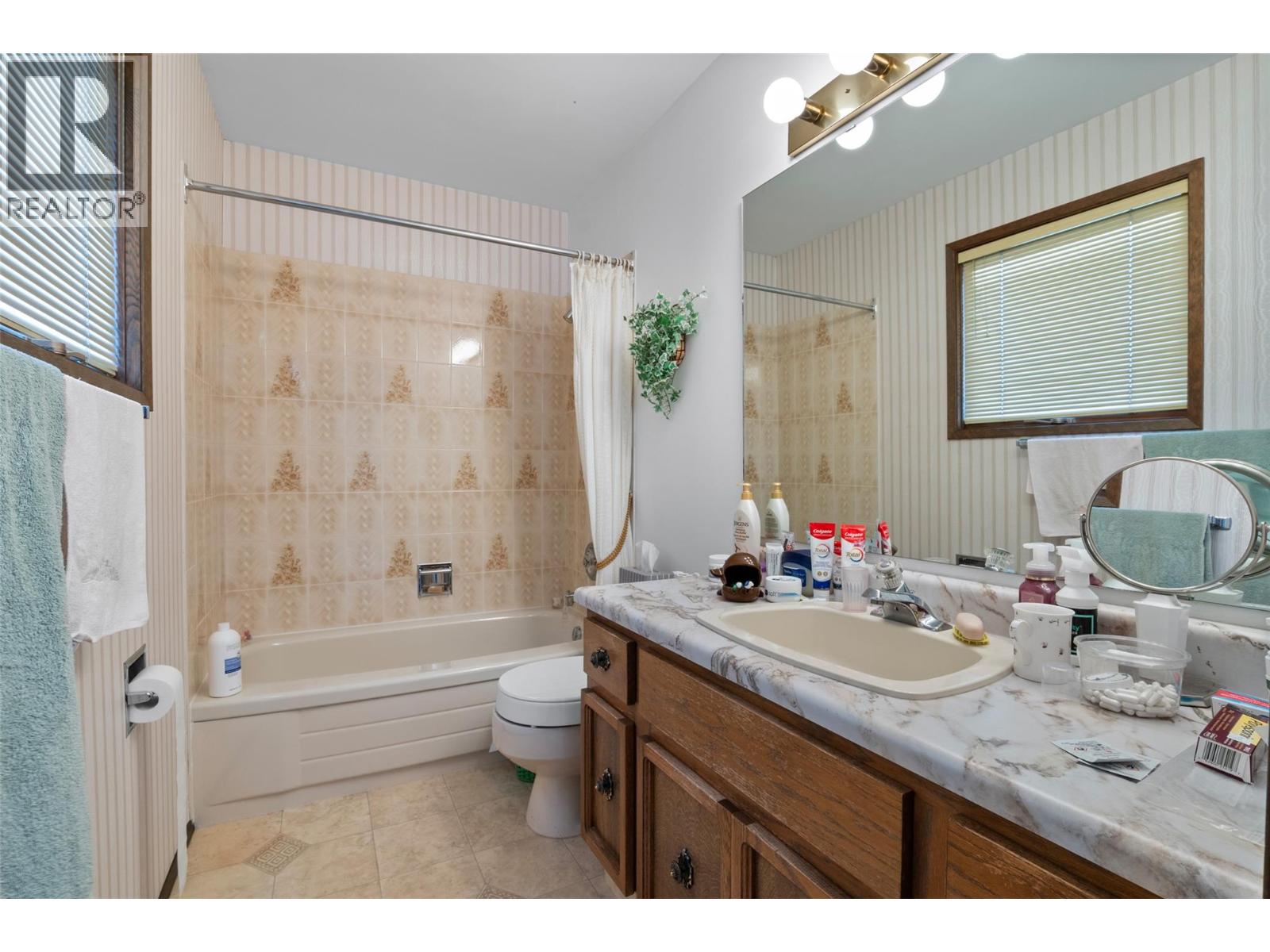 1879 Sedgewick Drive - 25