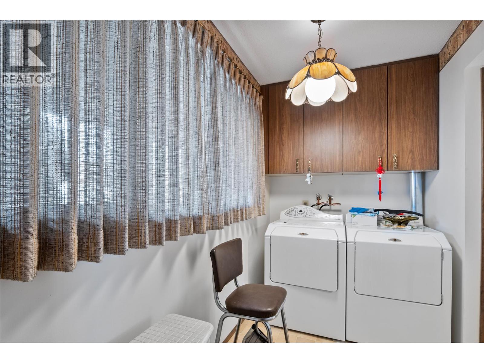 1879 Sedgewick Drive - 26