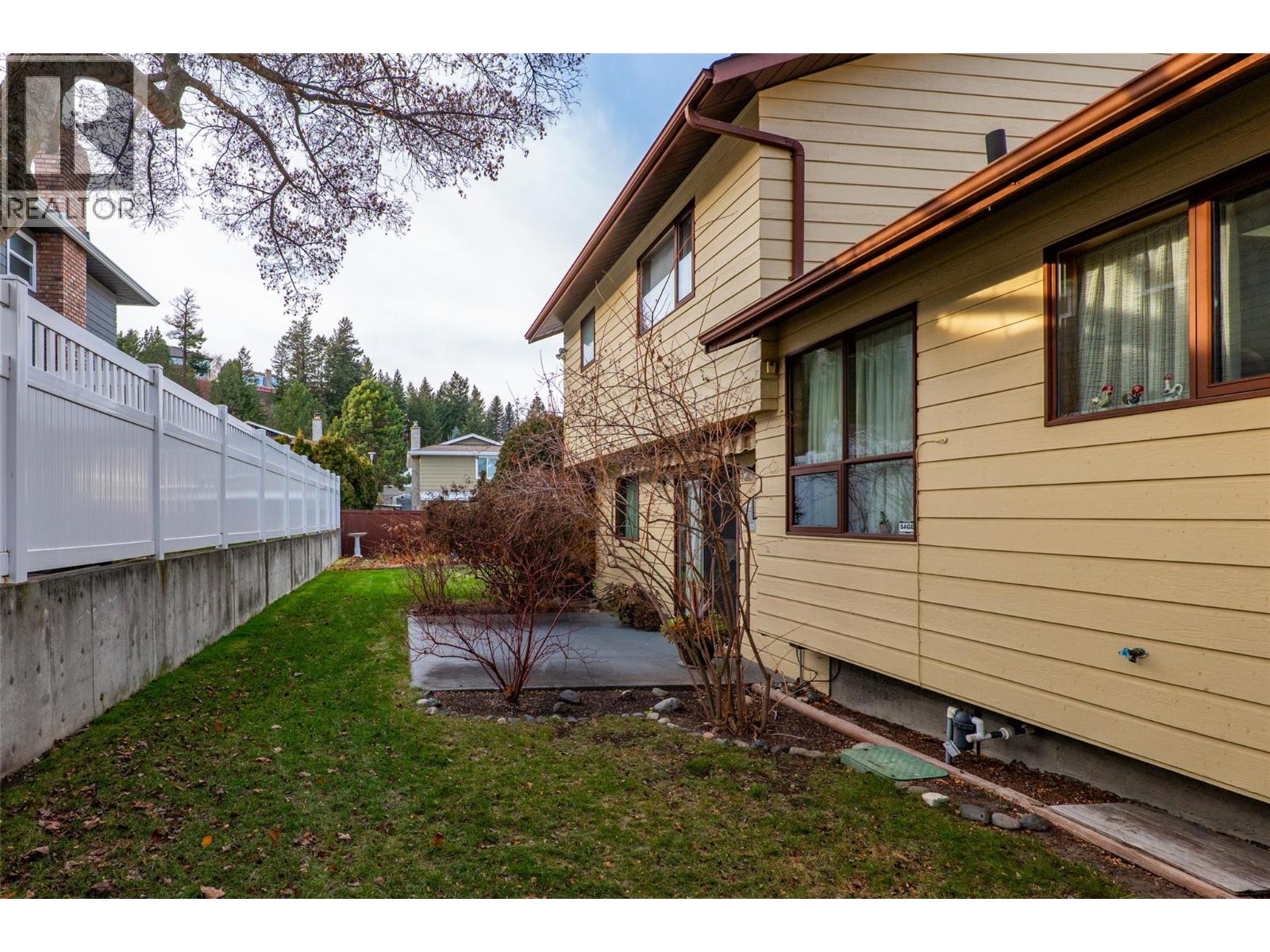 1879 Sedgewick Drive - 29