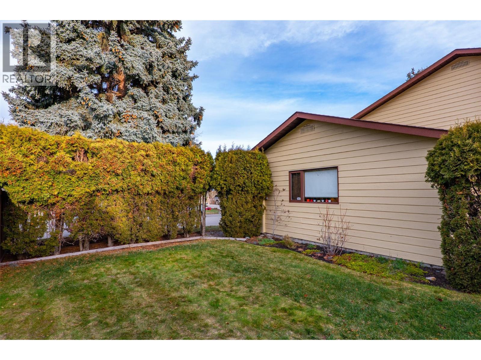 1879 Sedgewick Drive - 32
