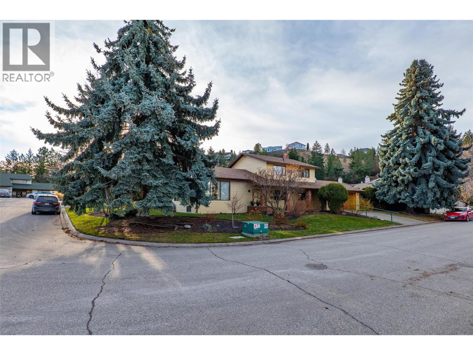 1879 Sedgewick Drive - 4