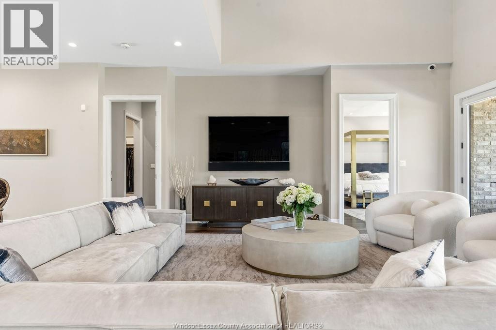 346 JORDAN LANE - 32