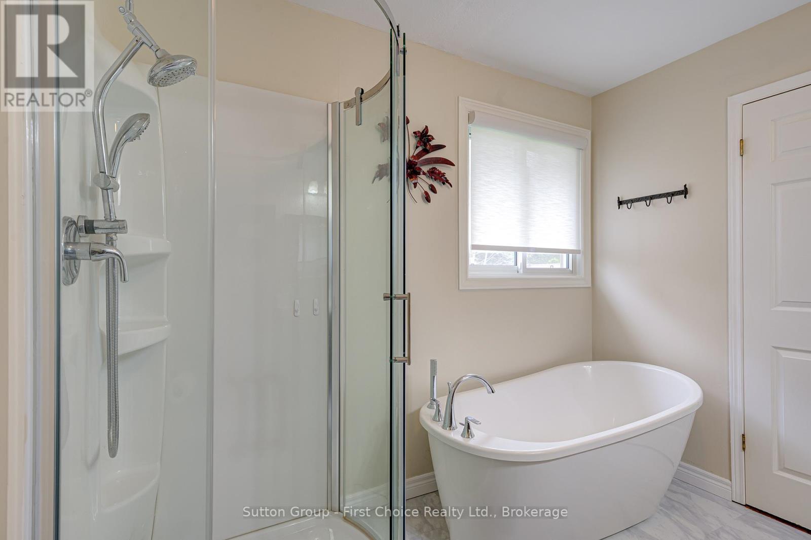 19 ELEANOR STREET - 27
