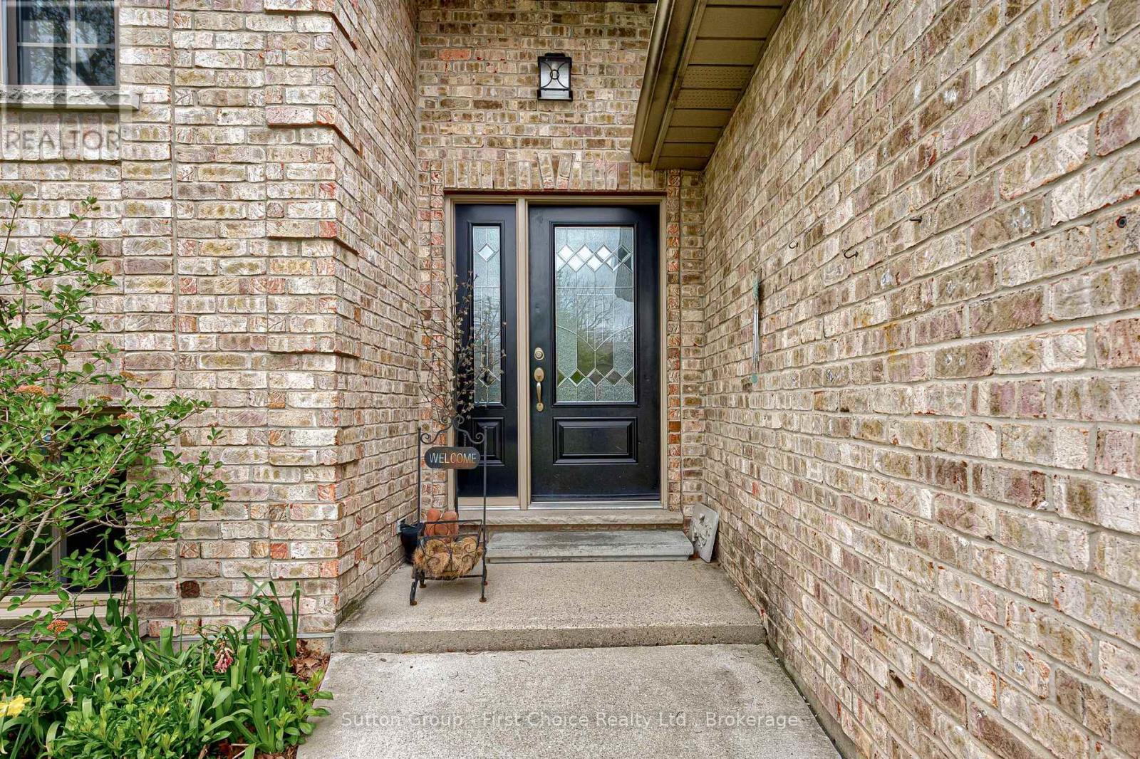 19 ELEANOR STREET - 6