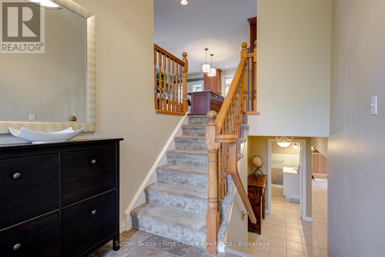 19 ELEANOR STREET - 8