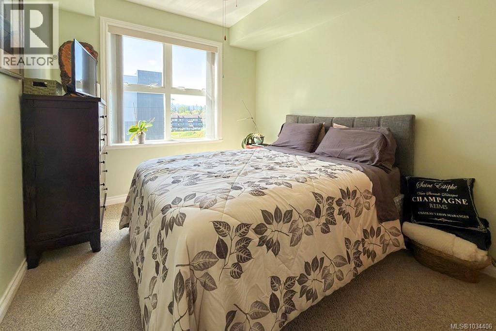 305 2676 Island Hwy S, Campbell River