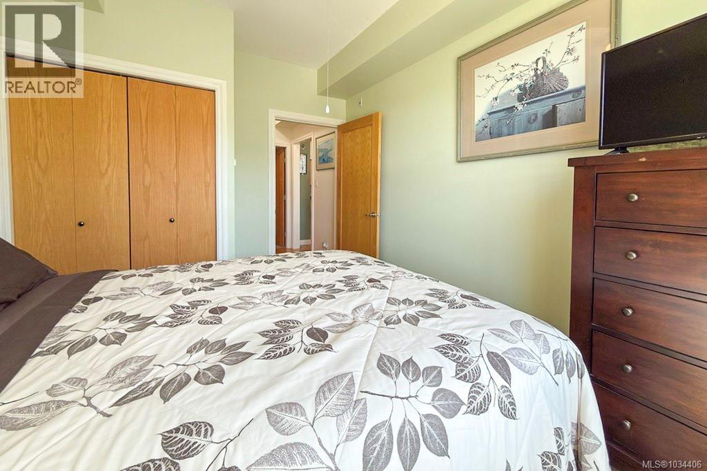 305 2676 Island Hwy S, Campbell River
