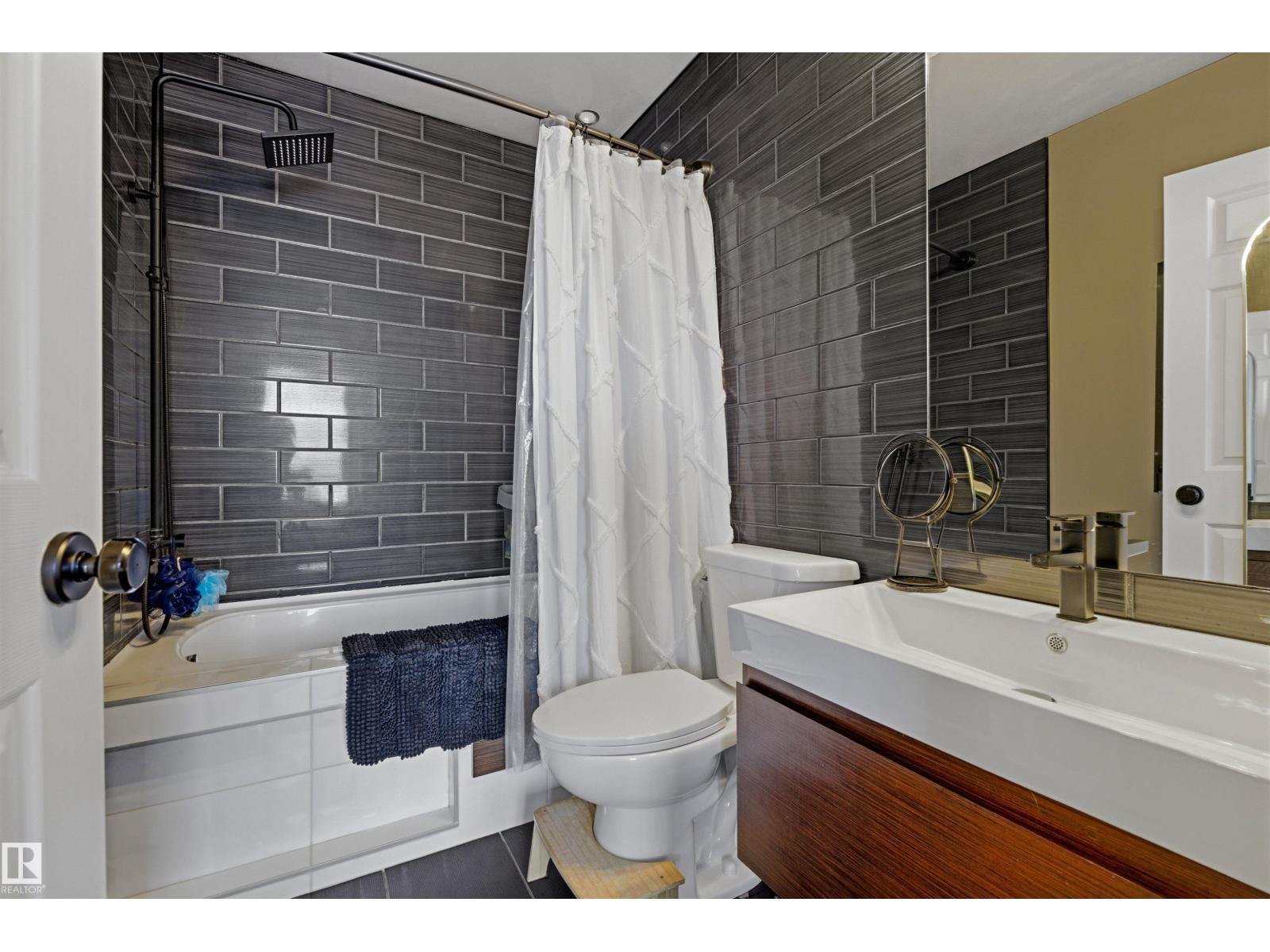 #101 8108 109 ST NW, Edmonton