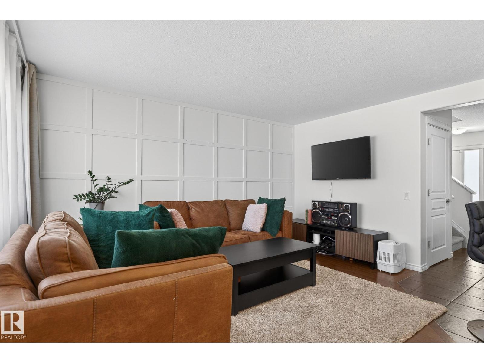 21722 99A AV NW NW, Edmonton
