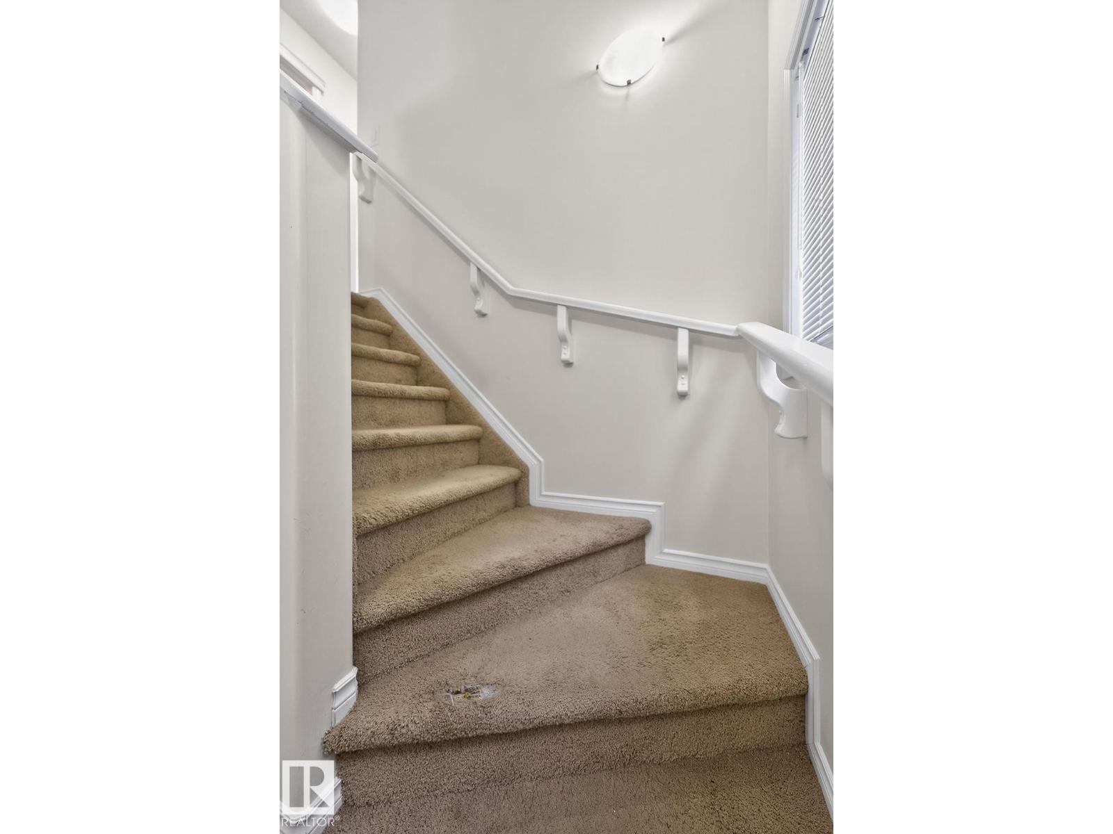 21722 99A AV NW NW, Edmonton