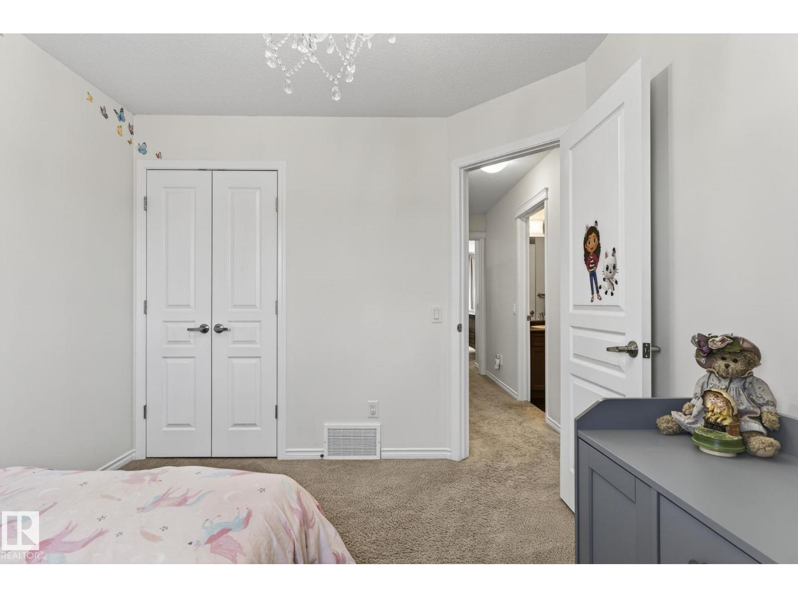 21722 99A AV NW NW, Edmonton
