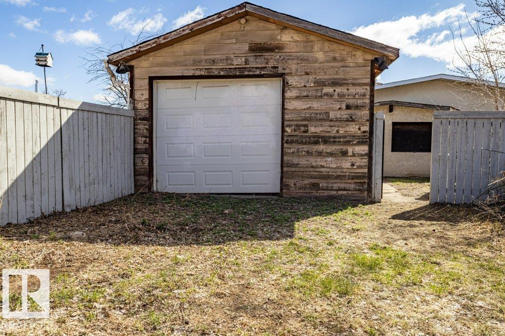 11406 32 ST NW, Edmonton