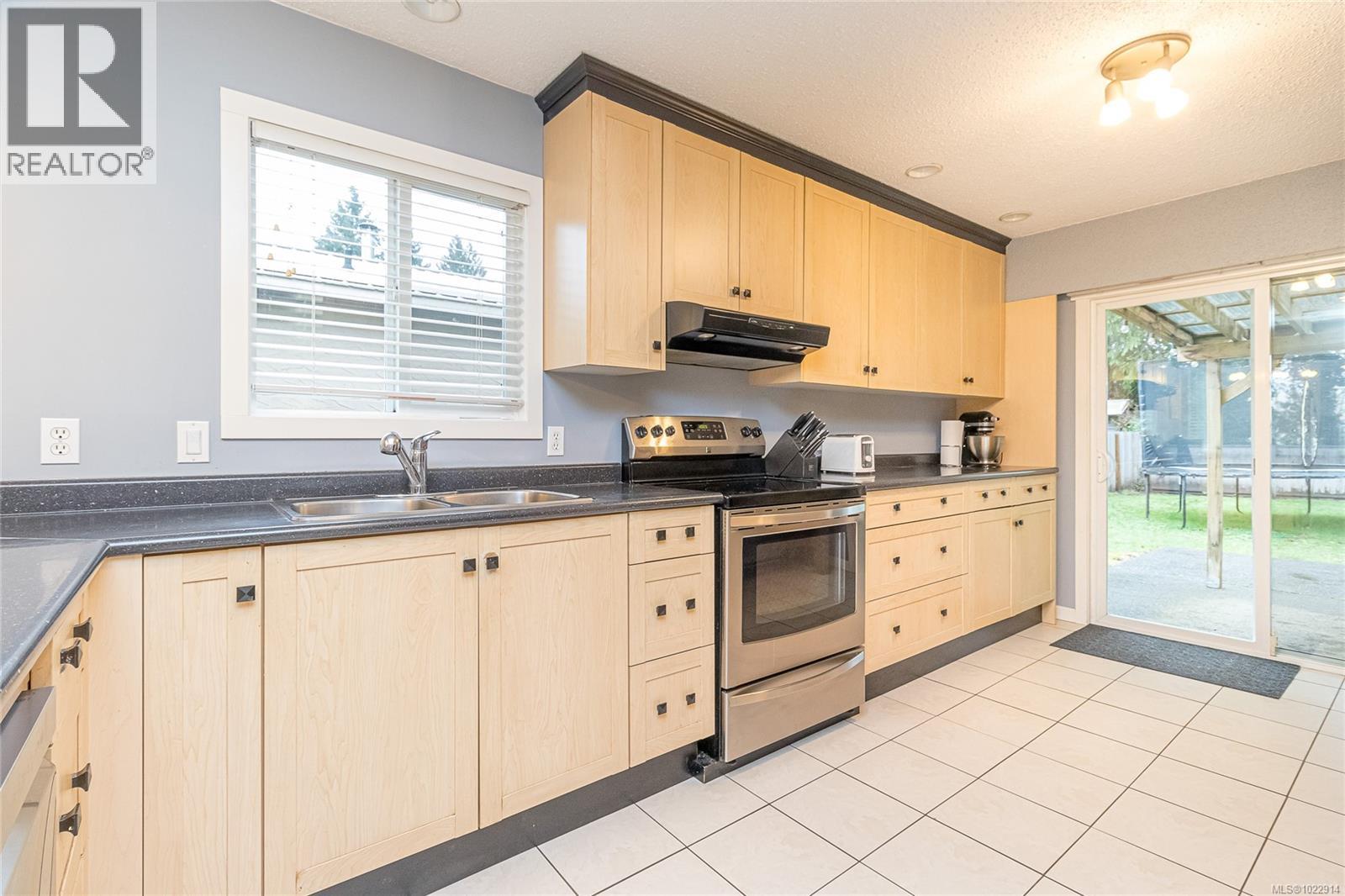 5845 Kinch Ave - 7