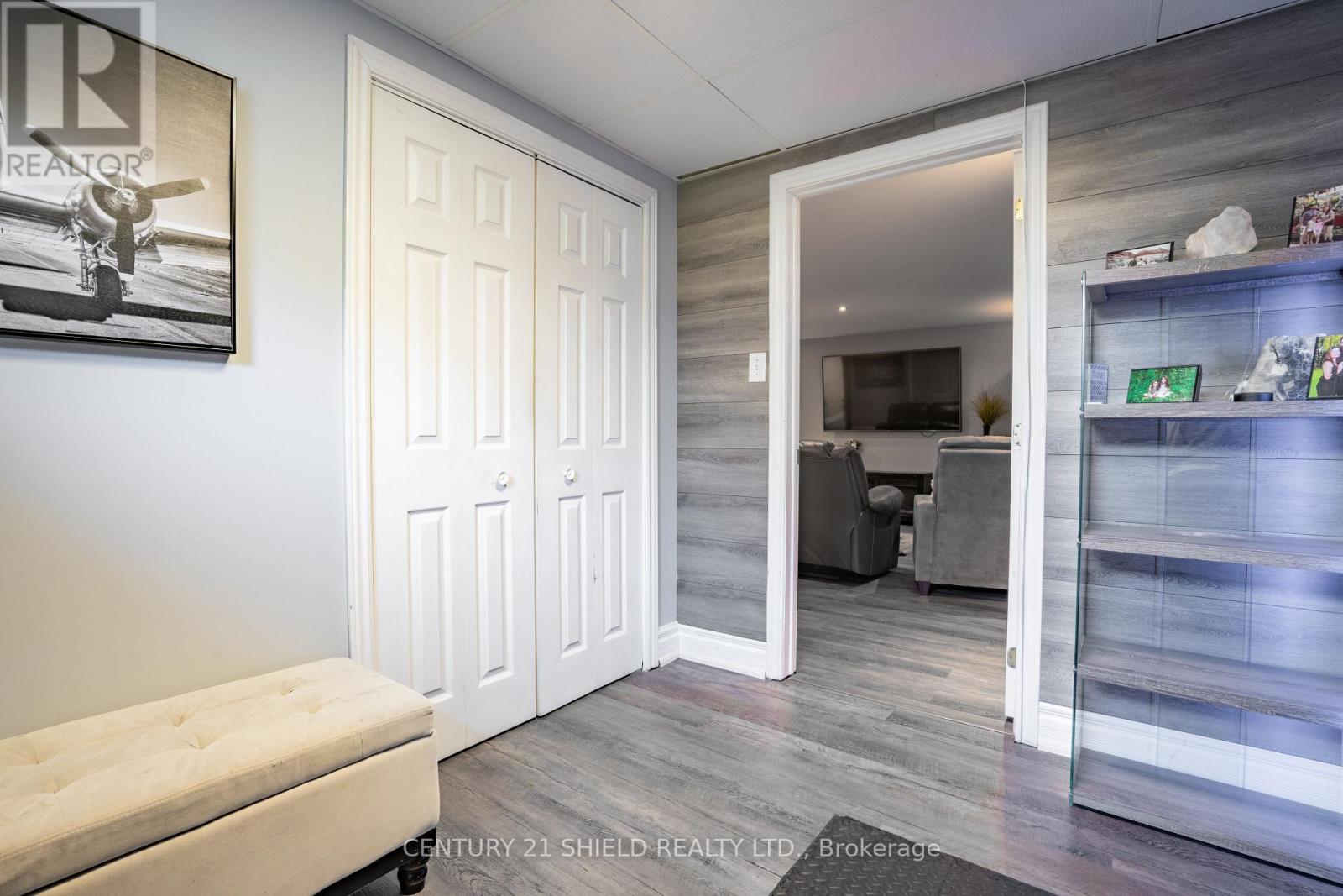 6118 KRAFT ROAD - 44