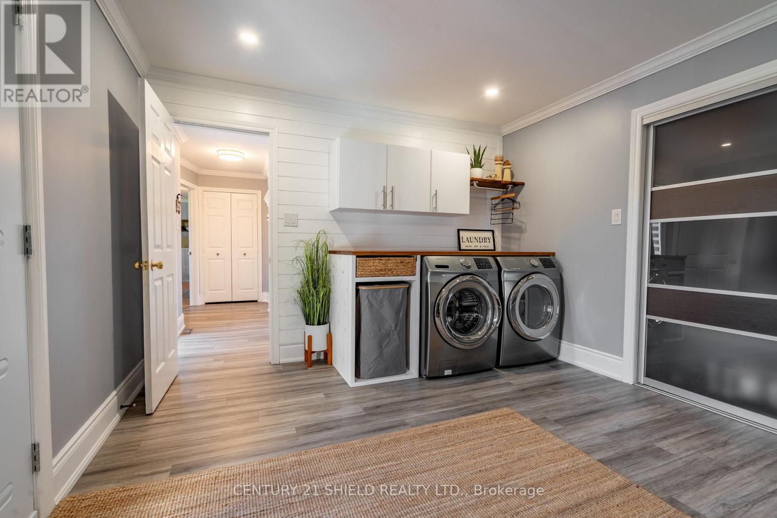 6118 KRAFT ROAD - 6